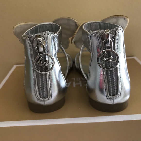 Michael Kors Toddler silver butterfly sandals - Picture 4 of 8